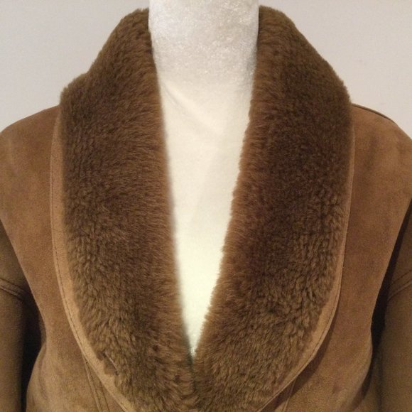 BALLY Ladies Shearling Jacket - Great Condition - Picture 4 of 9